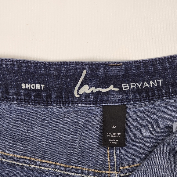 Lane Bryant Cutoff Shorts Plus Size 22 Distressed Blue Jean Denim Dark Wash - Picture 8 of 10